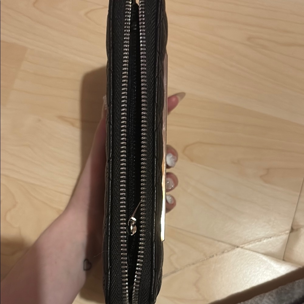 Steve Madden Black Quilted Wallet - Picture 5 of 9